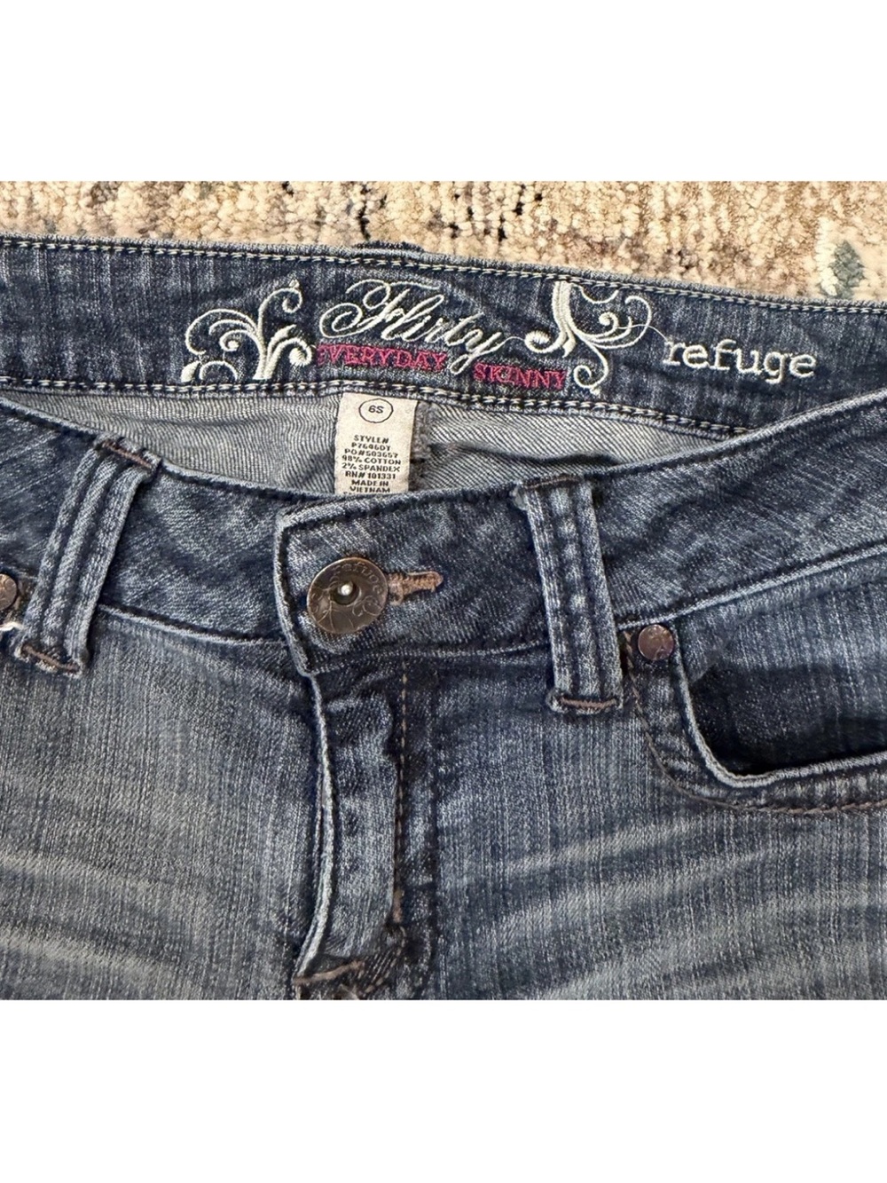 Y2K Low Rise Skinny Jeans Light Wash Stretch Denim Size 6